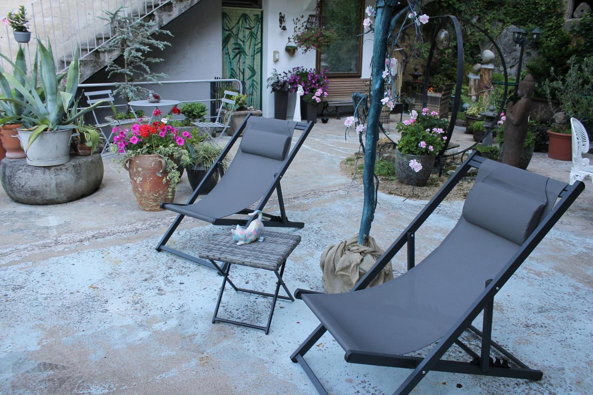 Studio Malou, Cuisine, Salle D'Eau, Terrasse Amenagee Olliergues Buitenkant foto